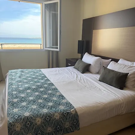 Serenada Hotel