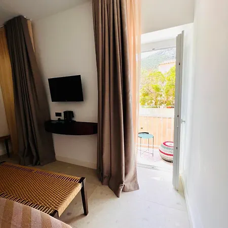 Serenada Hotel 3*