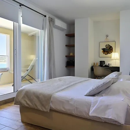 Serenada 3* Algajola (Corsica)