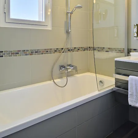 Serenada 3* Algajola (Corsica)