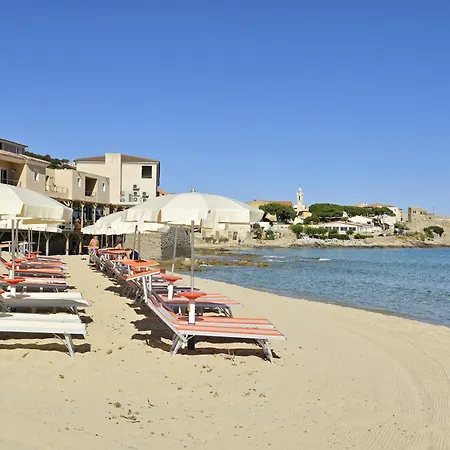 Serenada 3* Algajola (Corsica)