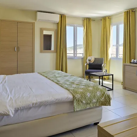 Serenada Hotel 3*